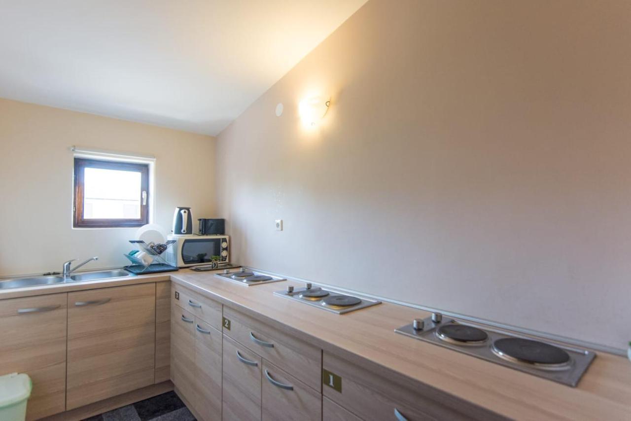Sobe Rolo Uz More Hotel Biograd na Moru Kültér fotó
